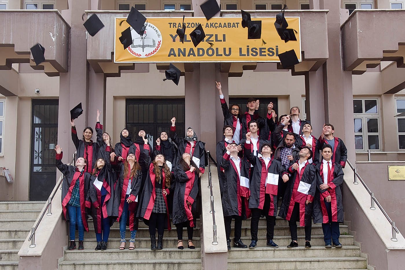 Yıldızlı Anadolu Lisesi, Mezuniyet, Trabzon, Stüdyo Girne